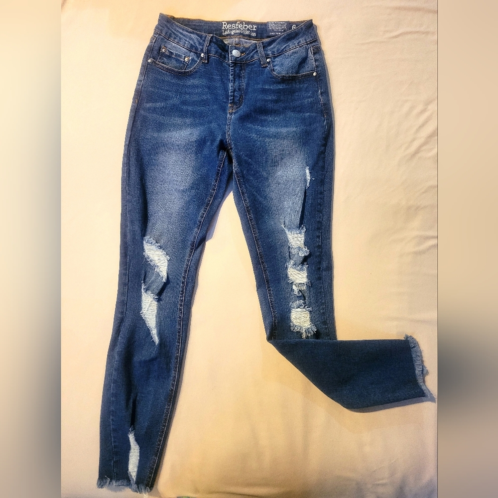 NWT Resfeber Women's Distressed Blue Jeans